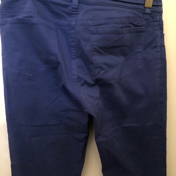 Aritzia - TNA brand - blue skinny ankle pants. Size 2. 97%cotton/ 3% spandex. - Picture 5 of 5